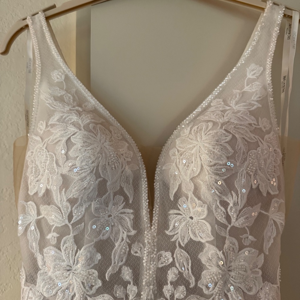 A-line Wedding Dress - Picture 5 of 13